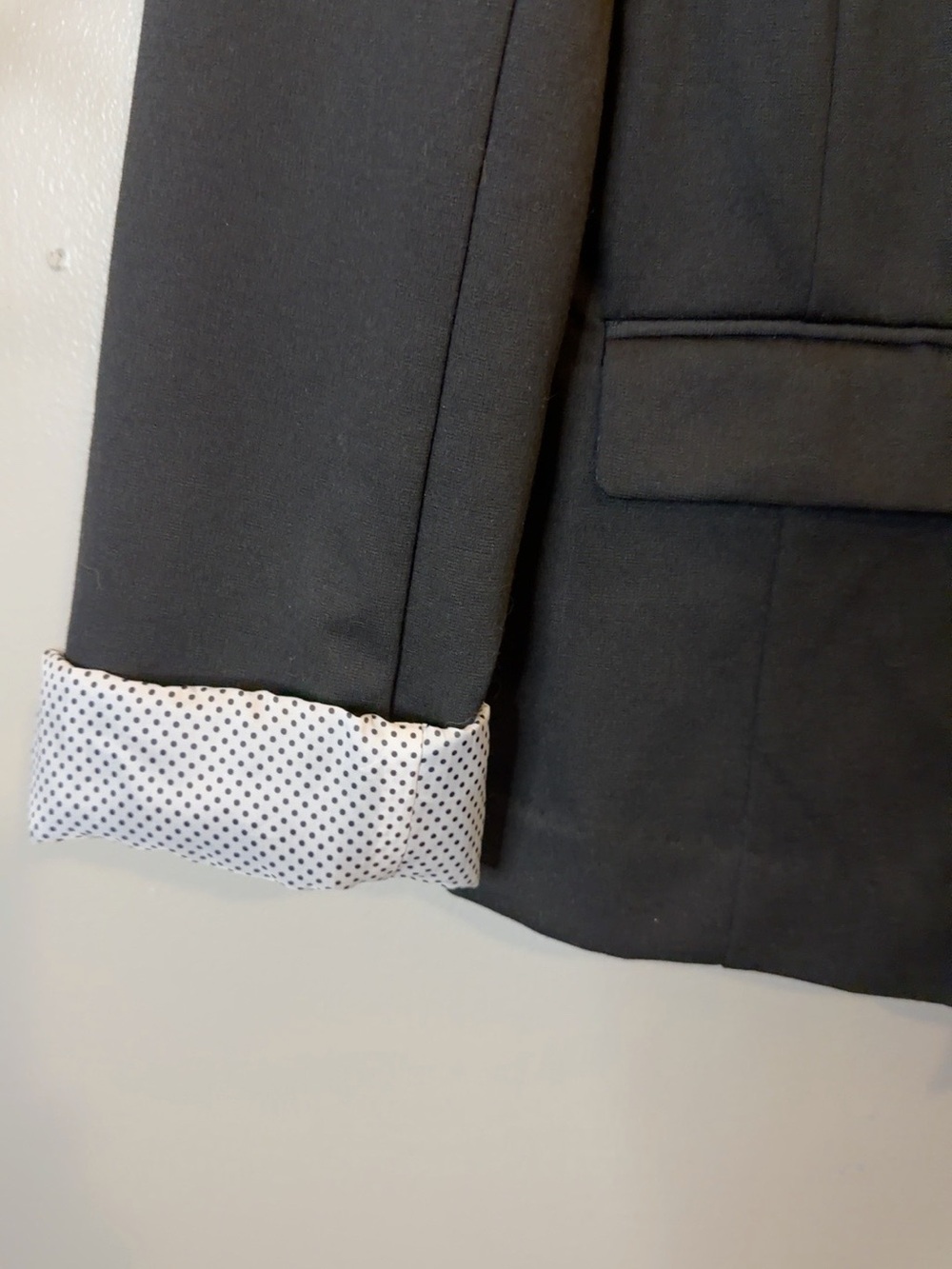 Company Ellen Tracy Black Blazer Small Polka Dot Cuff Crest Button Stretch - Picture 5 of 9